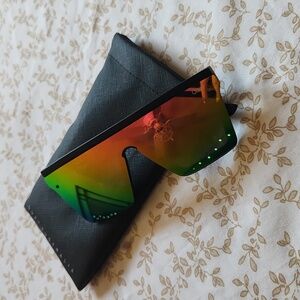 Quay Australia Sun Glasses Colorful with Case